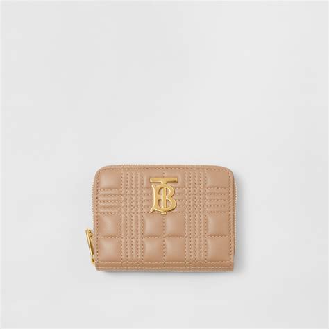 burberry 皮 夾|BURBERRY Lola 奶茶色羔羊皮拉鍊式短夾／本月「一粒萬倍日」 .